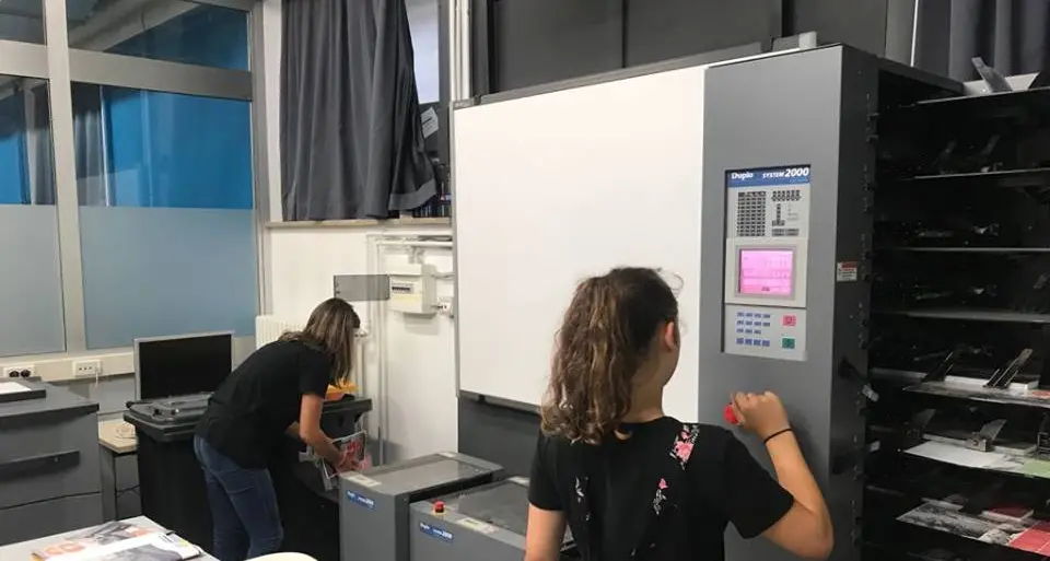 Nuovo simbolo per la Sat, ci pensano gli studenti