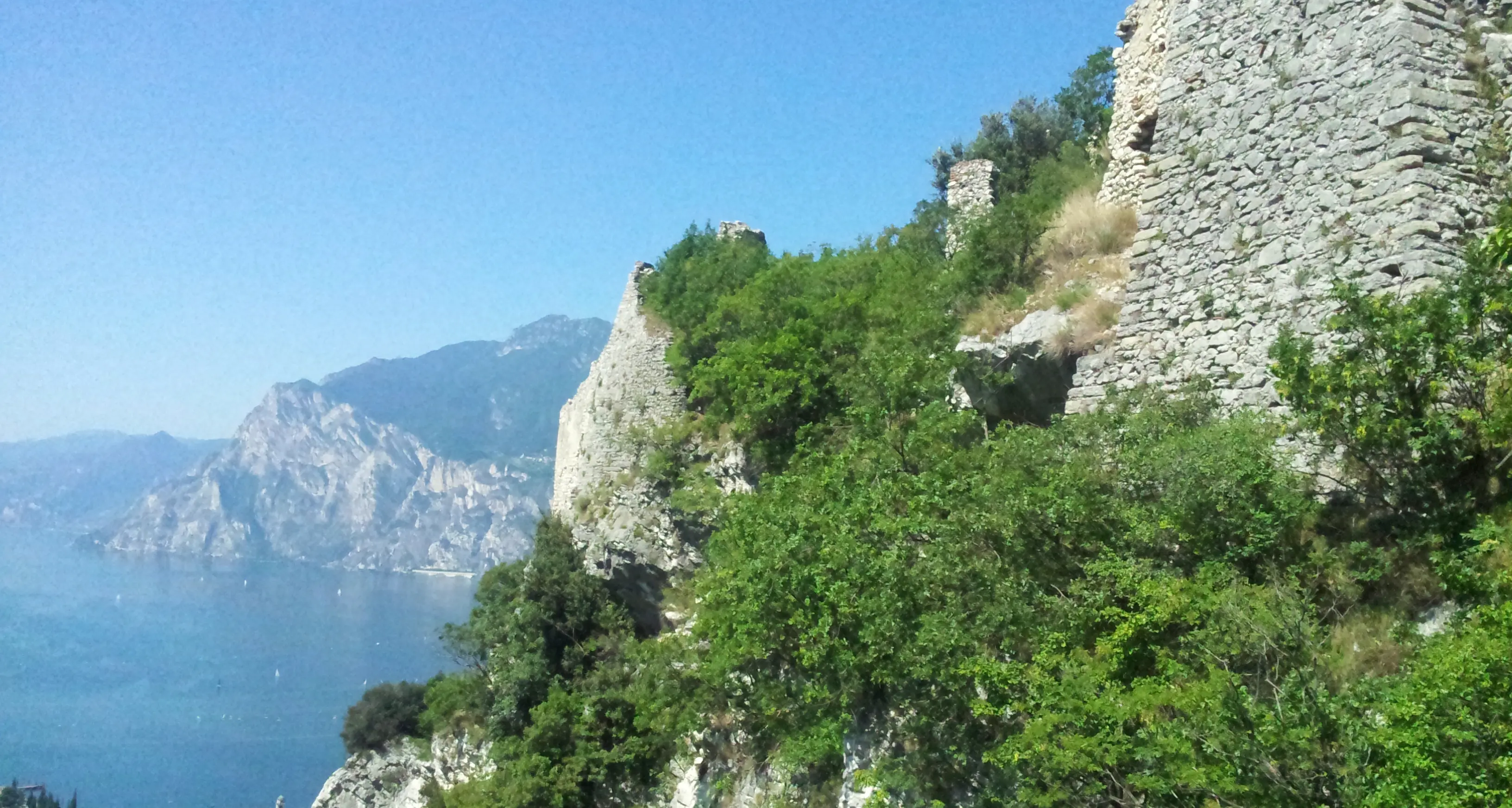Restauro in arrivo per Castel Penede