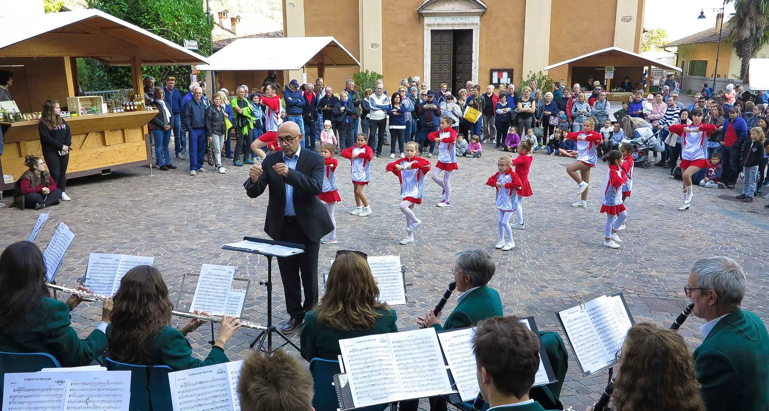 Tenno, festa dei Maroni con 3 quintali di caldarroste