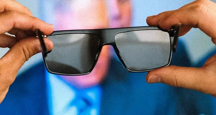 Ecco gli occhiali che «spengono schermi», da pc a tv
