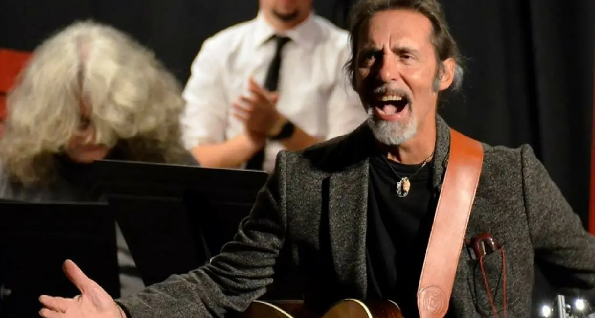 Marco Ferradini, il cantautore ospite mercoledì sera del concorso musicale CantaCles