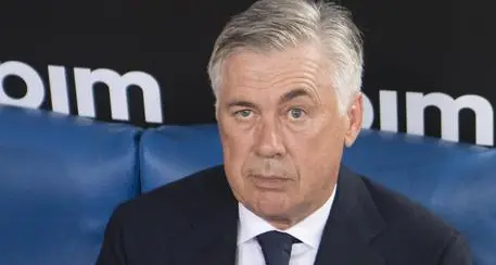 Napoli, Carlo Ancelotti trova lavori in corso negli spogliatoi e si infuria