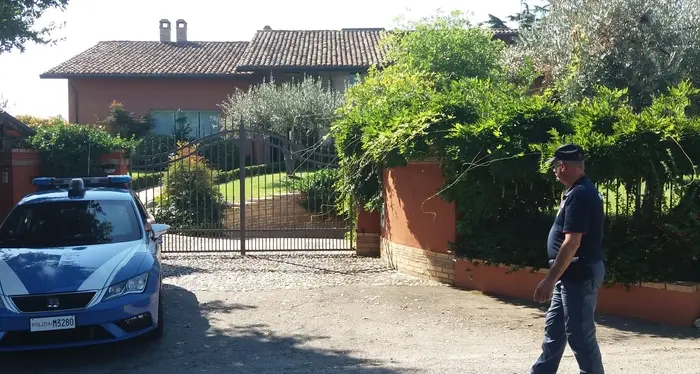 Rapina in villa tre arresti caccia a un quarto uomo