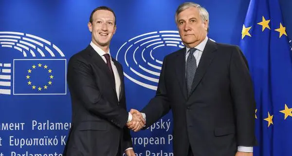 Fb, Zuckerberg si scusa con Ue Tajani: «Bene, ma non basta»