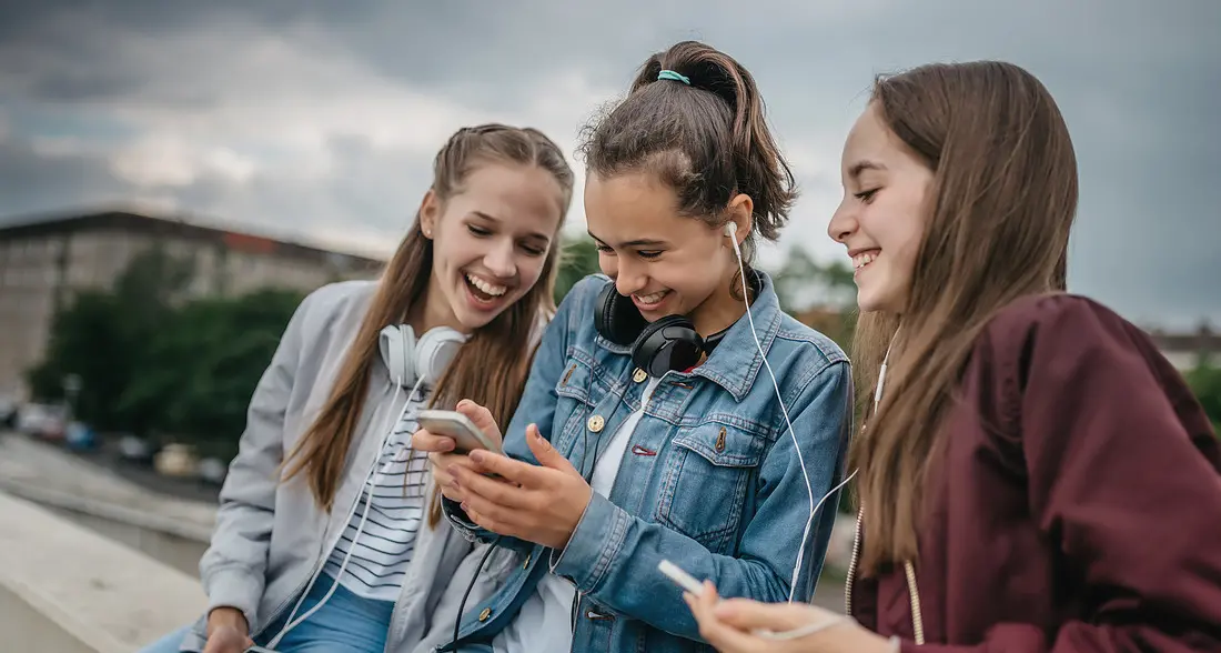 Adolescenti, i rischi nel passaggio dalle medie alle superiori