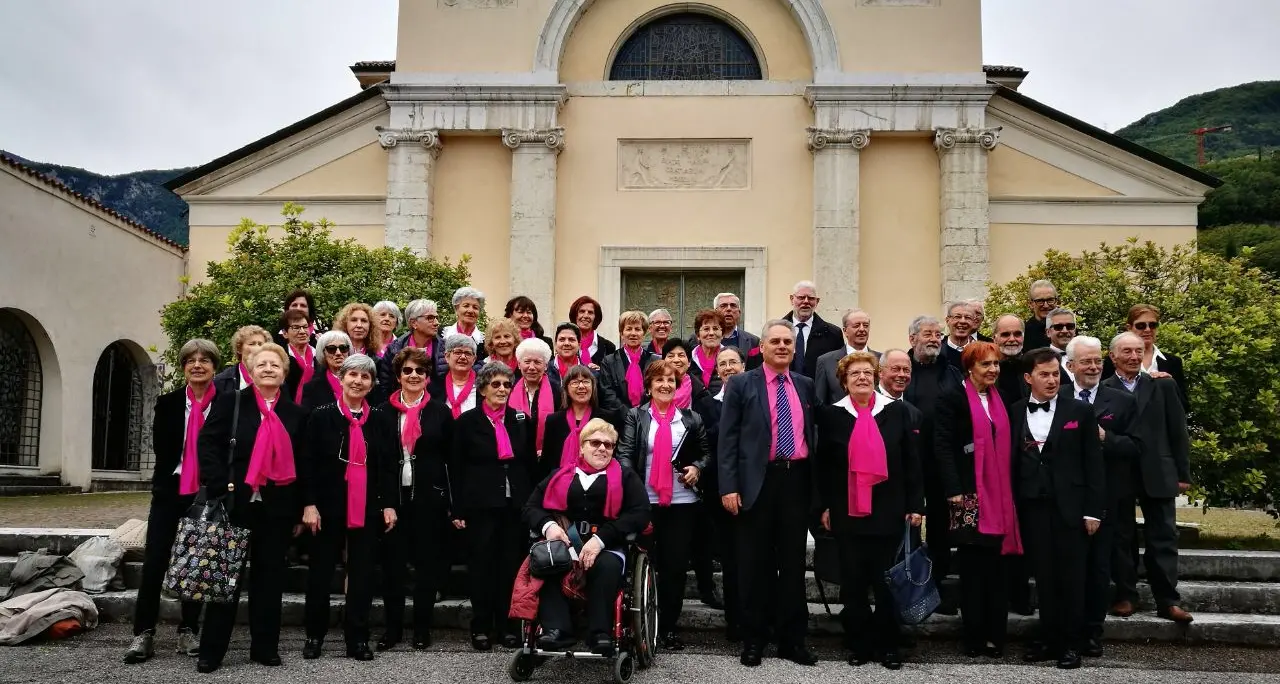 Corale Polifonica Gaudeamus, più di sessanta voci sotto la guida del Maestro Sandro Filippi