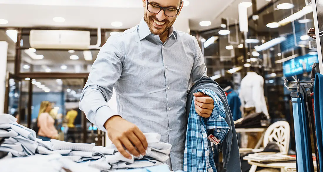 In Italia non usiamo l'80% dei vestiti che compriamo