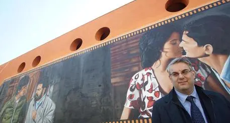 Insulti e proiettili al sindaco «Gay di m..., dimettiti»
