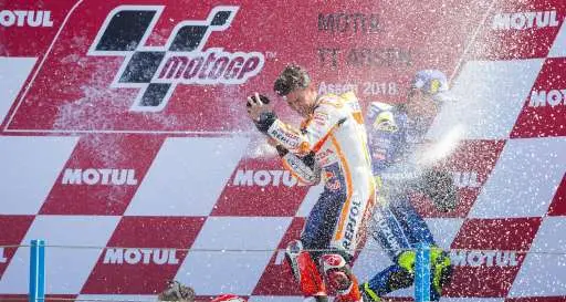 Gp Olanda, vince Marquez, quinto Valentino Rossi
