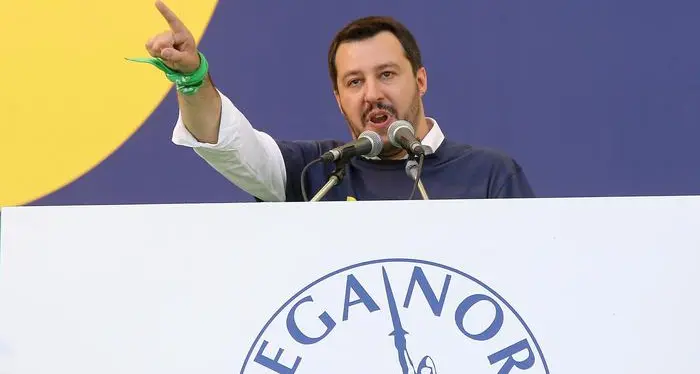 «Salvini è un nazista» Scoppia la polemica