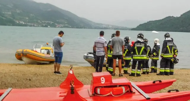 Sorpresi in barca dal temporale Recuperati due velisti