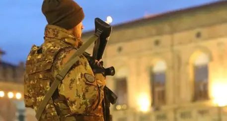 Militare dell'Esercito si suicida a Palazzo Grazioli