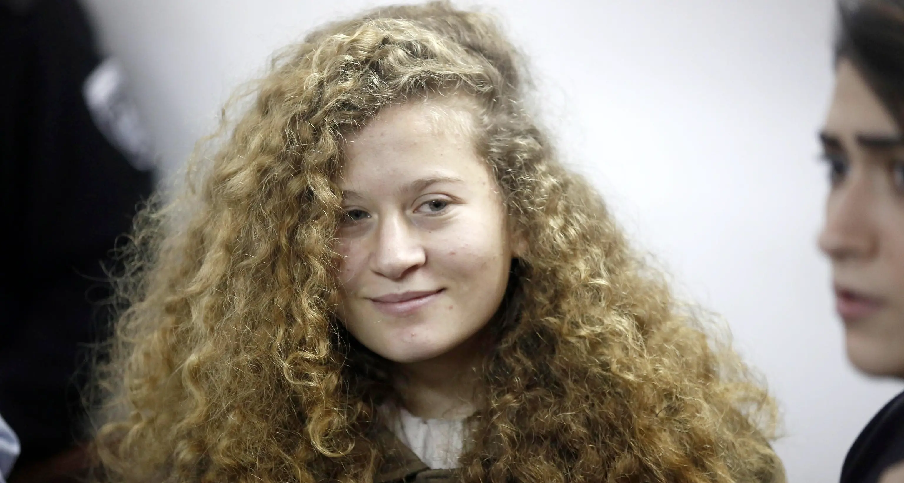 Libera l'attivita Ahed Tamimi Arrestato artista italiano