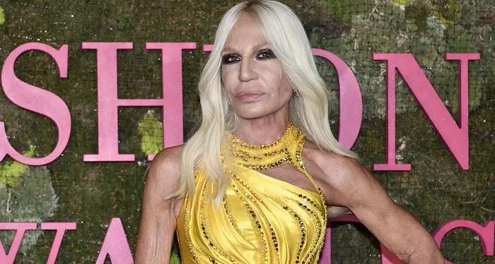 Versace, accordo fatto per la cessione a Kors