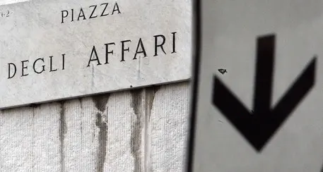 Nuovo governo, allarme Fitch E lo spread prende il volo