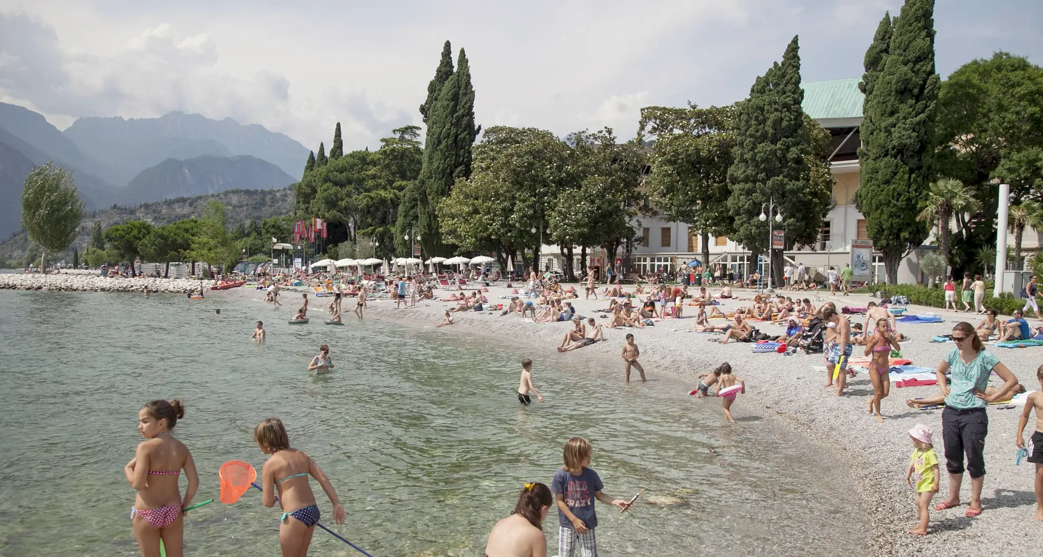 Torbole, spiaggia in affitto per i prossimi due anni