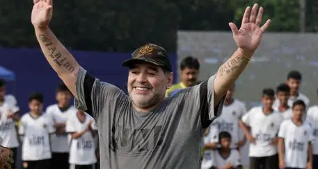 La vita di Maradona diventa una serie tv per Amazon