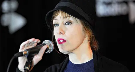 Suzanne Vega suonerà al lago delle Piazze