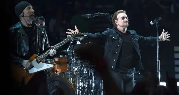 Bono per la voce: interrotto il concerto a Berlino