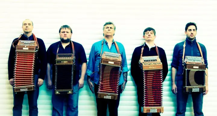 Samurai Accordion, il supergruppo di organettisti stasera a Trento per Itinerari Folk