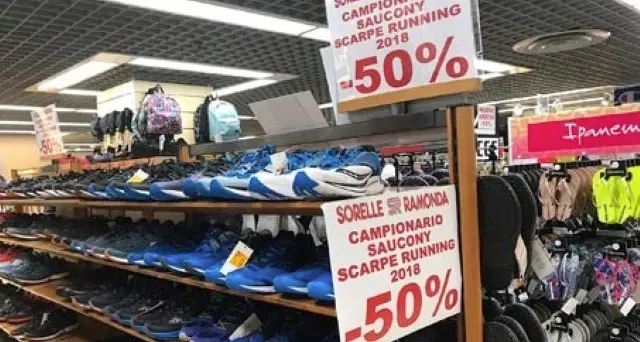 Shopping, già partiti i primi sconti