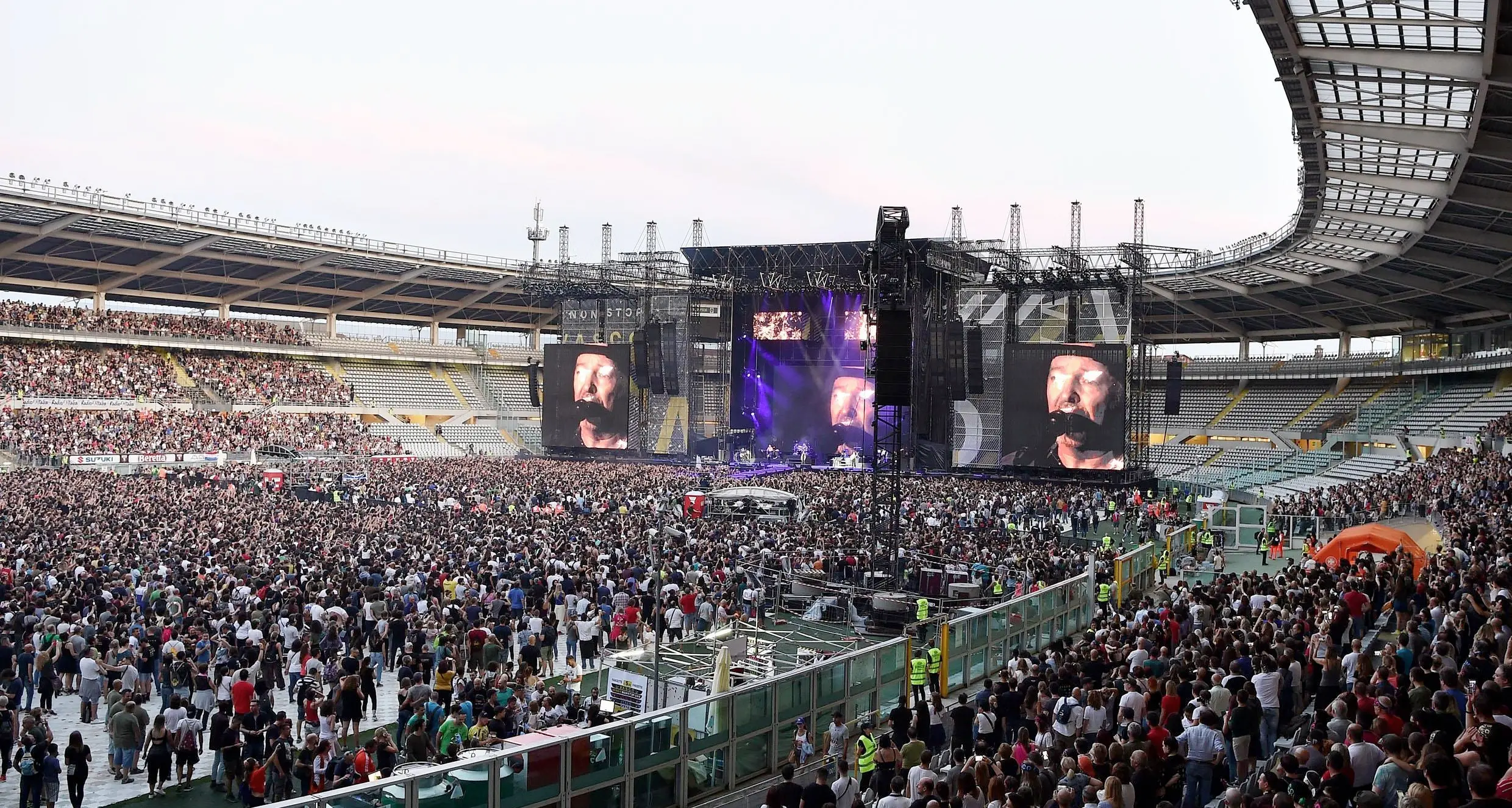 Biglietti falsi per Vasco Rossi Truffa online, indagini in corso