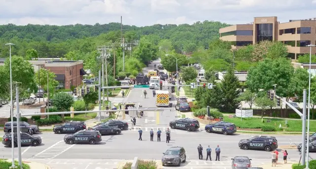 Prima le minacce social, poi gli spari Strage in redazione nel Maryland