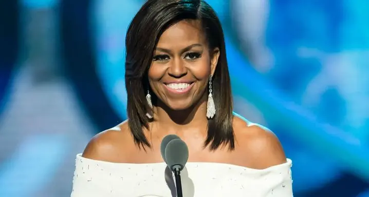 Michelle Obama alle donne: «2016, come abbiamo potuto?»