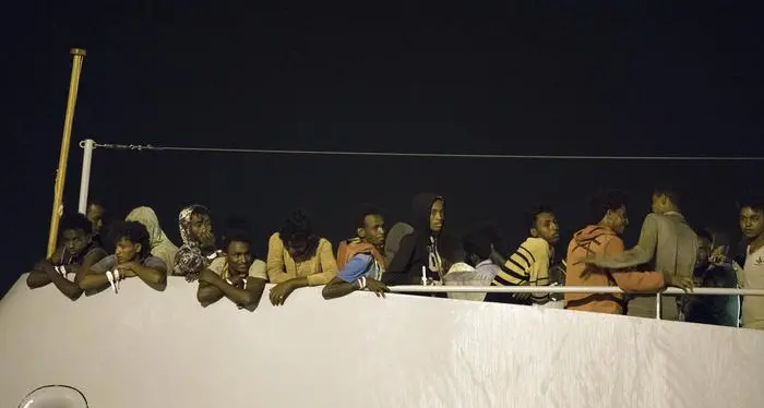 Si gettano dal barcone Affogano 4 migranti
