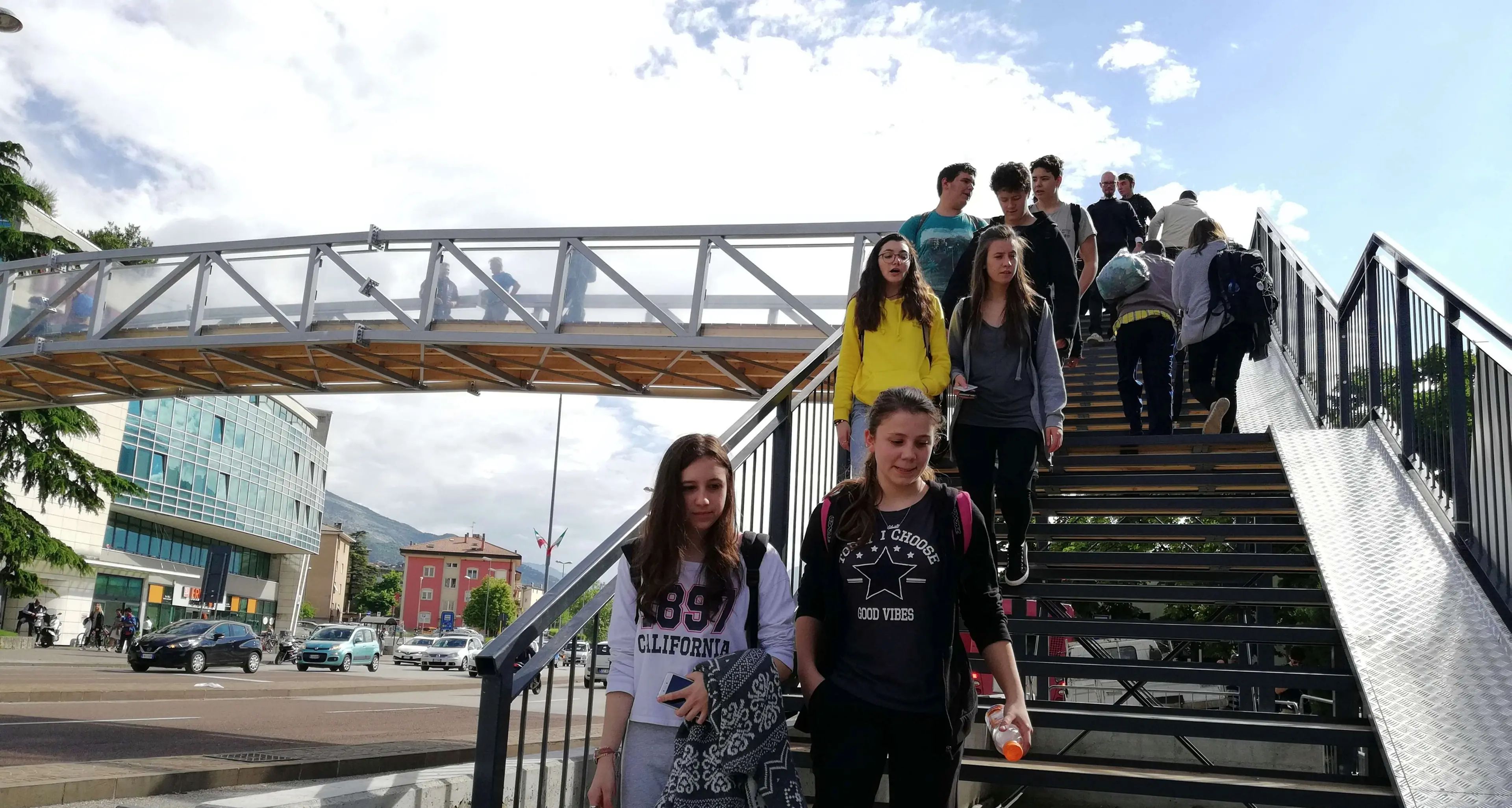 Aperta la passerella davanti alla stazione di Rovereto