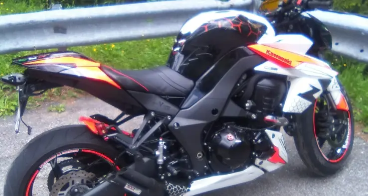 Schianto in moto in galleria sulla strada per il Tonale