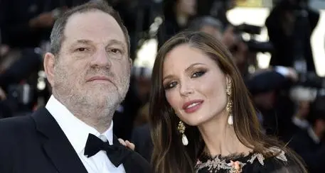 La moglie di Weinstein: «Non sapevo nulla»