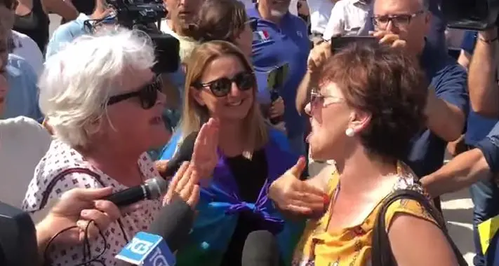 Pacifista trentina e leghista siciliana: scontro verbale per Salvini
