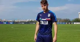 Andrea Pinamonti superstar adesso lo chiede anche la Juve il trentino è al top del mercato