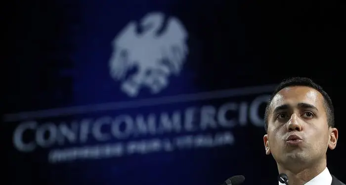 La promessa di Di Maio: «L'Iva non aumenterà»
