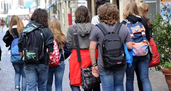 Da oggi il via alle iscrizioni a scuola