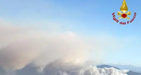 Incendi nel Pisano, 1000 ettari in fumo