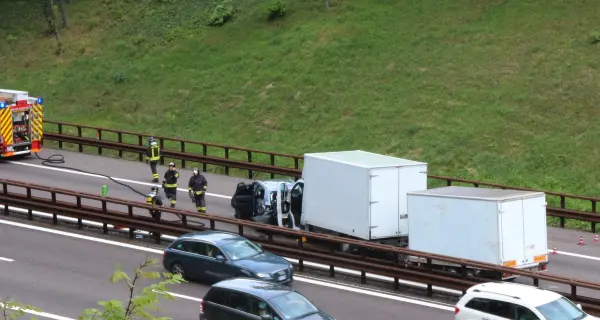 A22, taponamento tra sette auto e un camion Chiuso il casello a Rovereto sud, lunghe code