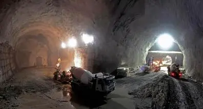 Il Ministro Fraccaro: «Bloccare i lavori al tunnel del Brennero»
