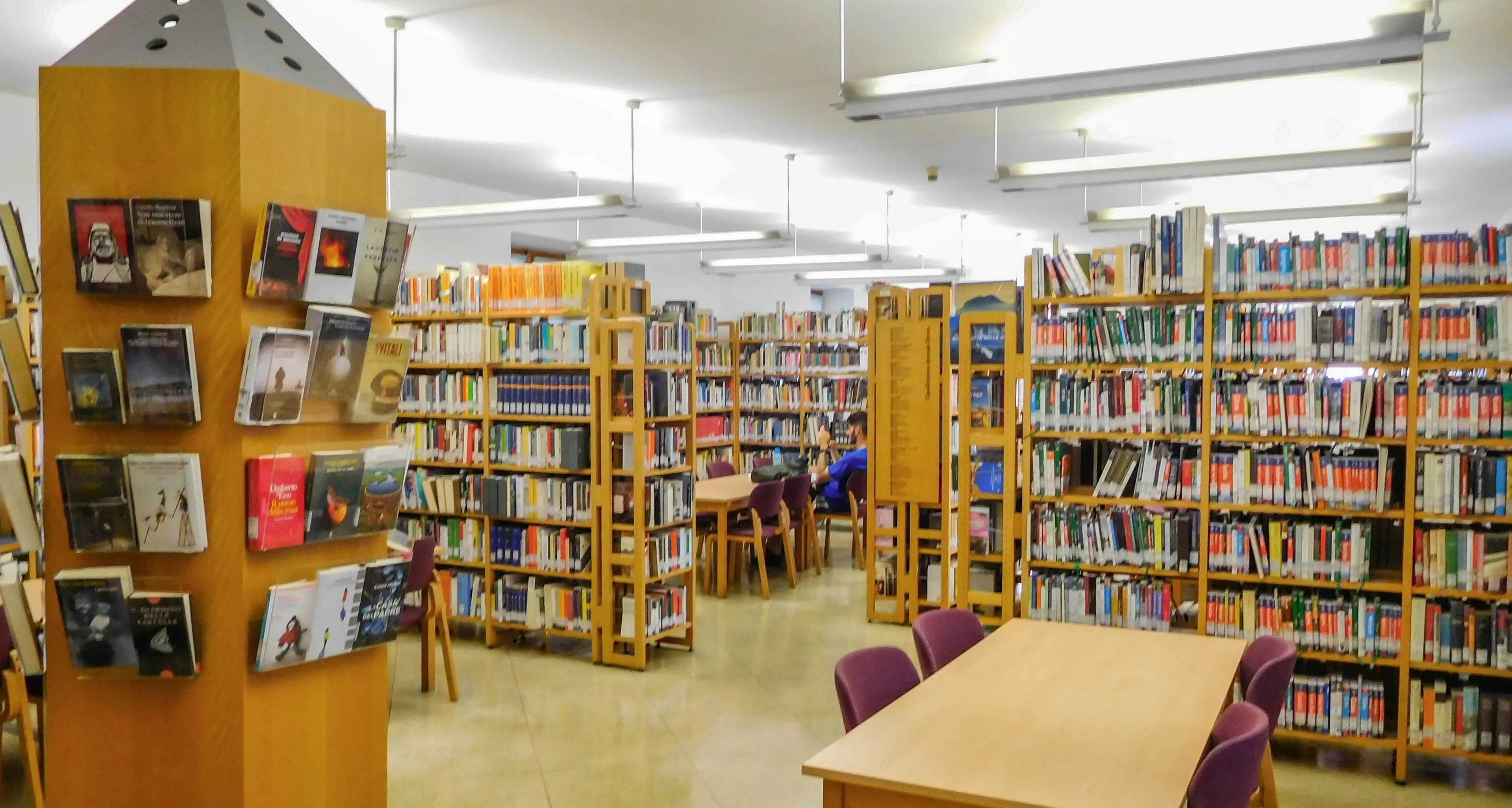 Storo, bagarre in Comune sull'orario ridotto in biblioteca