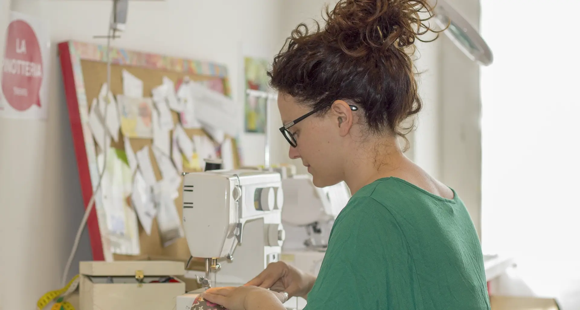 La carta si trasforma in arte: la creatività di mamma Anna