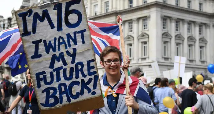 A Londra, in marcia per chiedere referendum sull'accordo Ue - Brexit