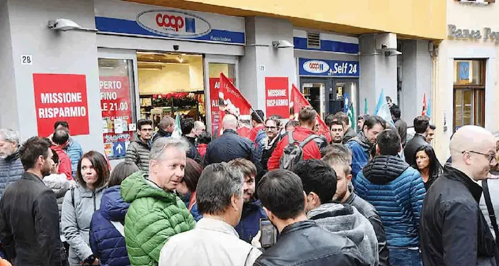 Lavoratori Sait in sciopero: oggi è il quarto giorno Ma dall'azienda ancoira nessun segnale sull'integrativo