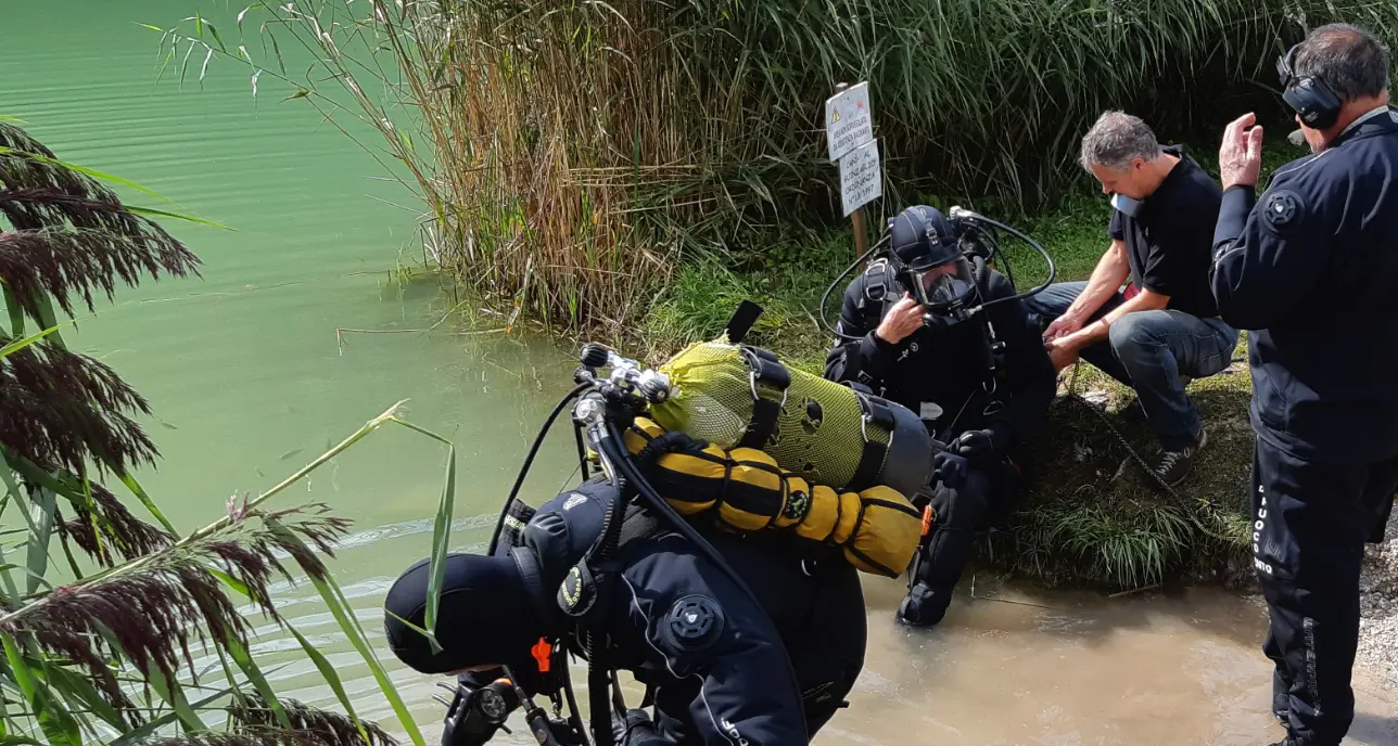 Affoga nel lago di Lavarone Ritrovato dopo sei ore
