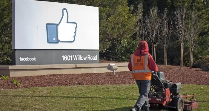 Governo Usa contro Facebook «Spot discriminatori»