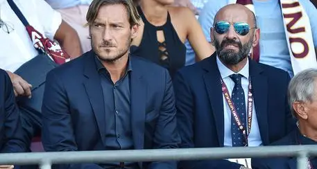 Totti: 'Juve fuori concorso, Roma gioca per zona Champions'