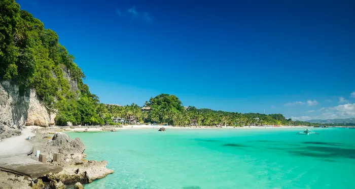 Riapre ai turisti il paradiso terrestre di Boracay nelle Filippine