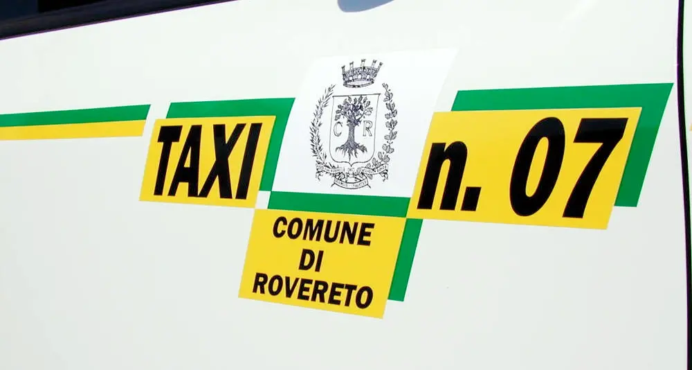 Taxi Rovereto, 16 mila euro dalla Provincia per l'accompagnamento