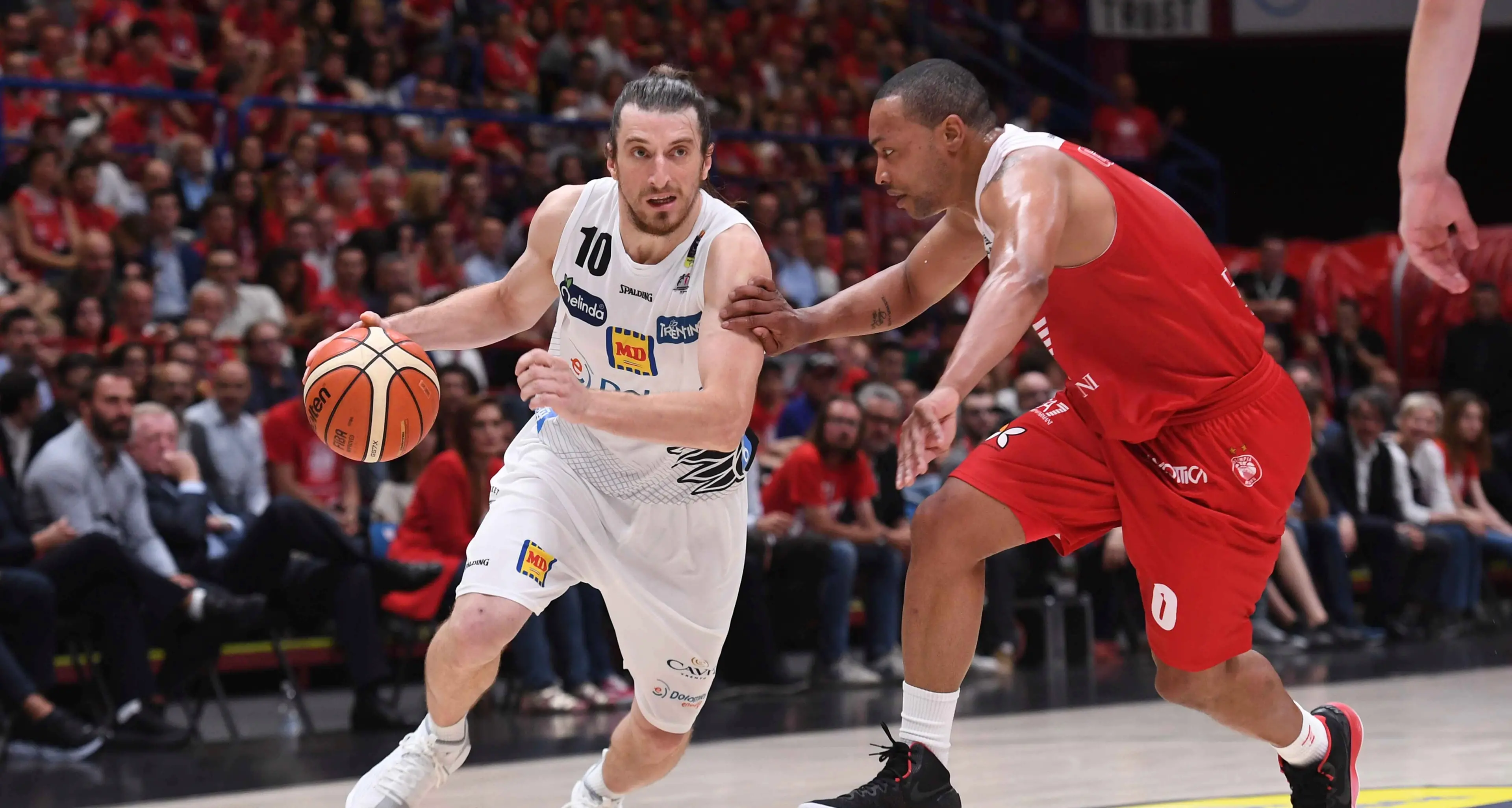 Aquila Basket, in 150 a Milano Per gara6 già 2000 biglietti venduti
