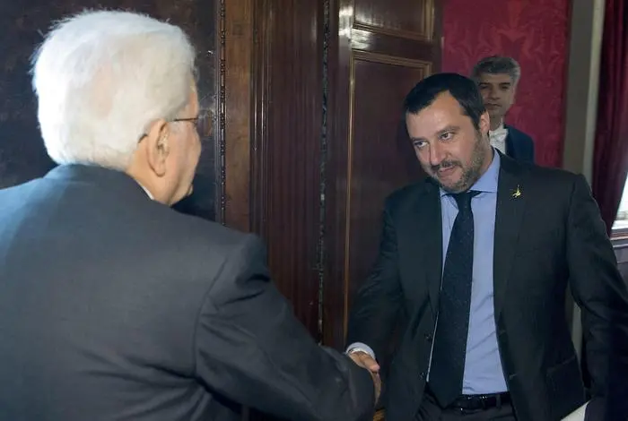 epa06736348 A handout photo made available by Quirinale Press Office shows Italian President Sergio Mattarella (L) meeting Secretary of Lega party, Matteo Salvini, at the Quirinale Palace, Rome, Italy, 14 May 2018. EPA/QUIRINALE PRESS OFFICE/PAOLO GIA HANDOUT ANSA PROVIDES ACCESS TO THIS HANDOUT PHOTO TO BE USED SOLELY TO ILLUSTRATE NEWS REPORTING OR COMMENTARY ON THE FACTS OR EVENTS DEPICTED IN THIS IMAGE; NO LICENSING +++ HANDOUT EDITORIAL USE ONLY/NO SALES